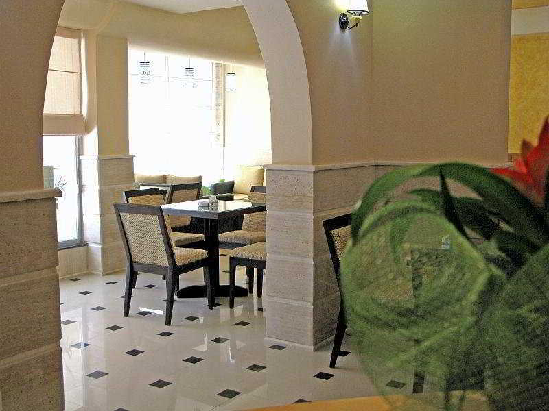 Bristol Hotel ティラナ エクステリア 写真