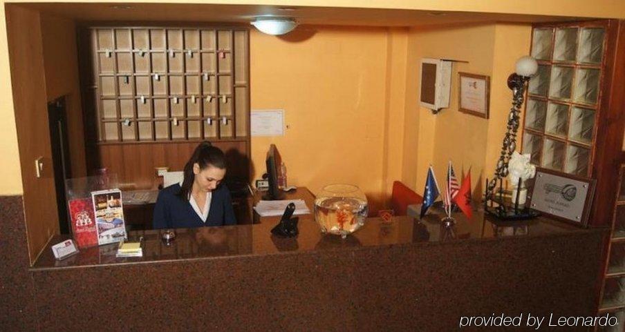 Bristol Hotel ティラナ エクステリア 写真